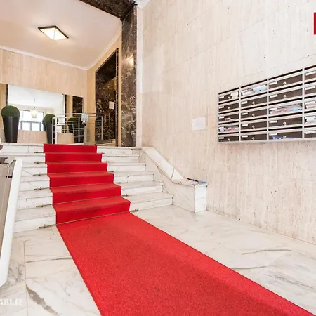 شقة Bilocale In Via Carducci -portoria